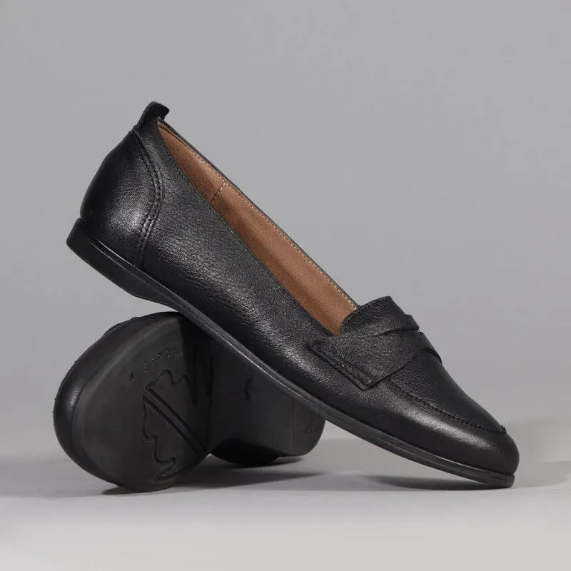 Flat Loafer in Black - 12644