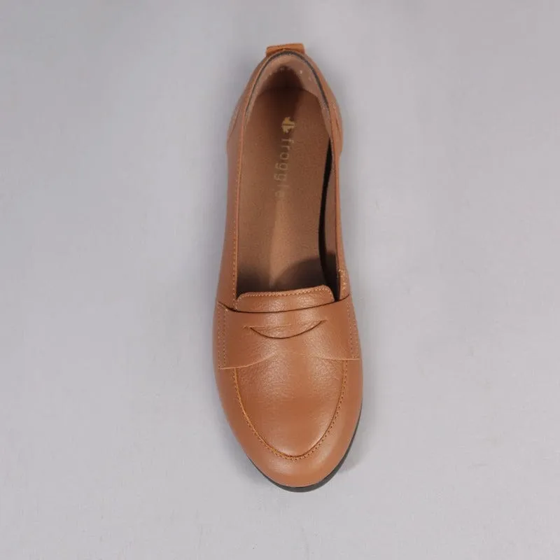 Flat Loafer in Tan - 12644